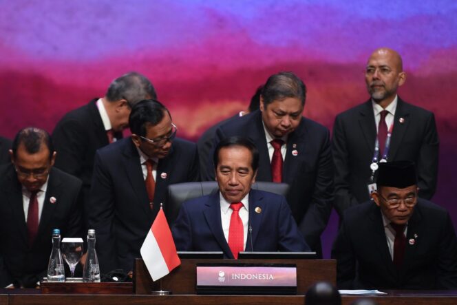 
					Wujudkan Pusat Pertumbuhan, Presiden: ASEAN Harus Lebih Kompak dan Gesit