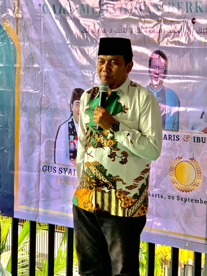 
					Ade Syaefuddin Hadiri Walimatussafar Di Jakarta Pusat
