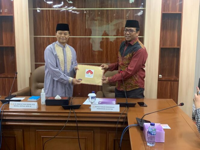 
					DPW Forum Komunikasi Pendidikan Al-Qur’an (FKPQ) Provinsi DKI Jakarta Audensi Dengan Wakil Ketua MPR RI Hidayat Nurwahid