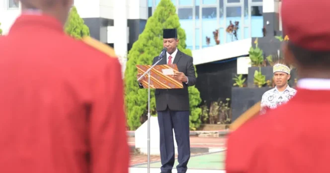 
					Hardiknas 2026 Gubernur Apolo Ajak Tingkatkan Layanan Pendidikan
