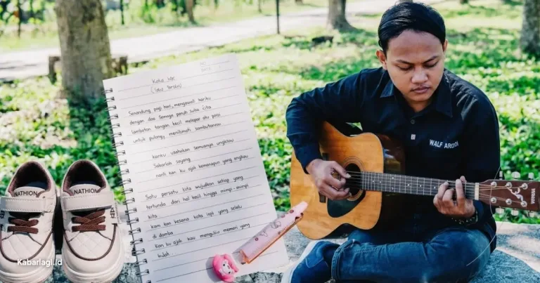 Sampul berita: Senandung Janji Manis Pejuang Nafkah Keluarga Terselip di Balik Lagu Kota Apel Walf Arizqi & Ririn W