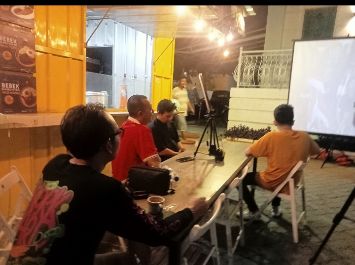 Sampul berita: Nobar Indonesia vs Malaysia, Bebek Habibeat Hadirkan Suasana Kuliner dan Kebersamaan