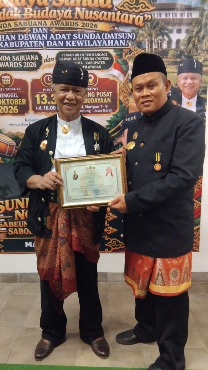 
					Majelis Adat Sunda Berikan Anugerah Kepada Tokoh Betawi