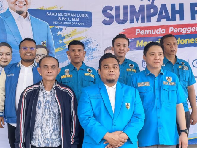 
					Ketum DPP KNPI Saad Budiman Lubis Bersama Jajaran Gelar Apel Sumpah Pemuda ke-98 di Plataran Gedung DPP KNPI